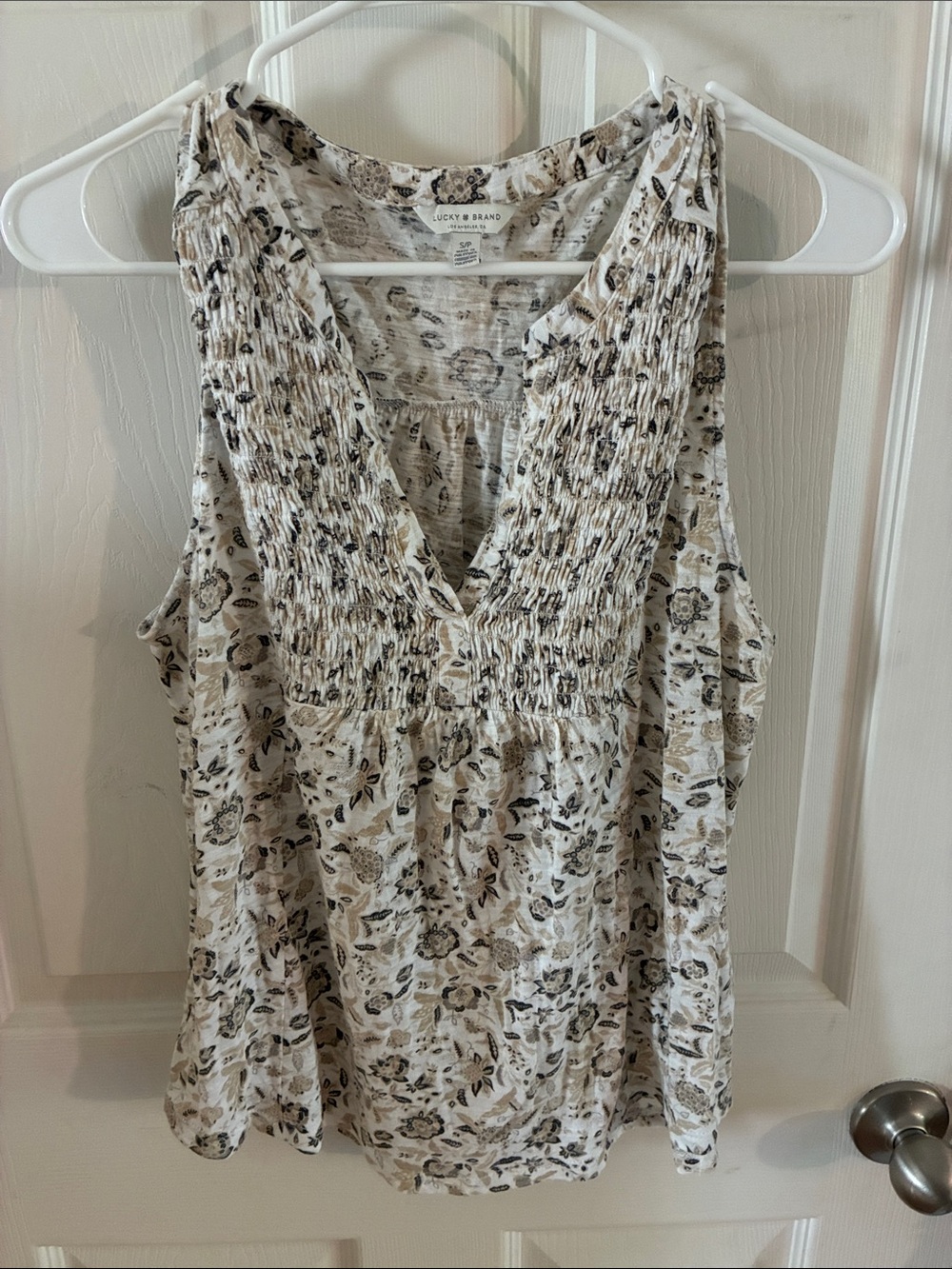 Lucky tank top size small